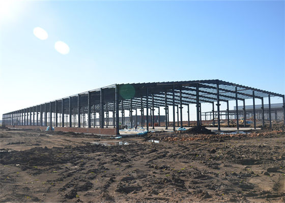 Thermal Insulation Structural Steel Warehouse , Fireproof Metal Workshop Building